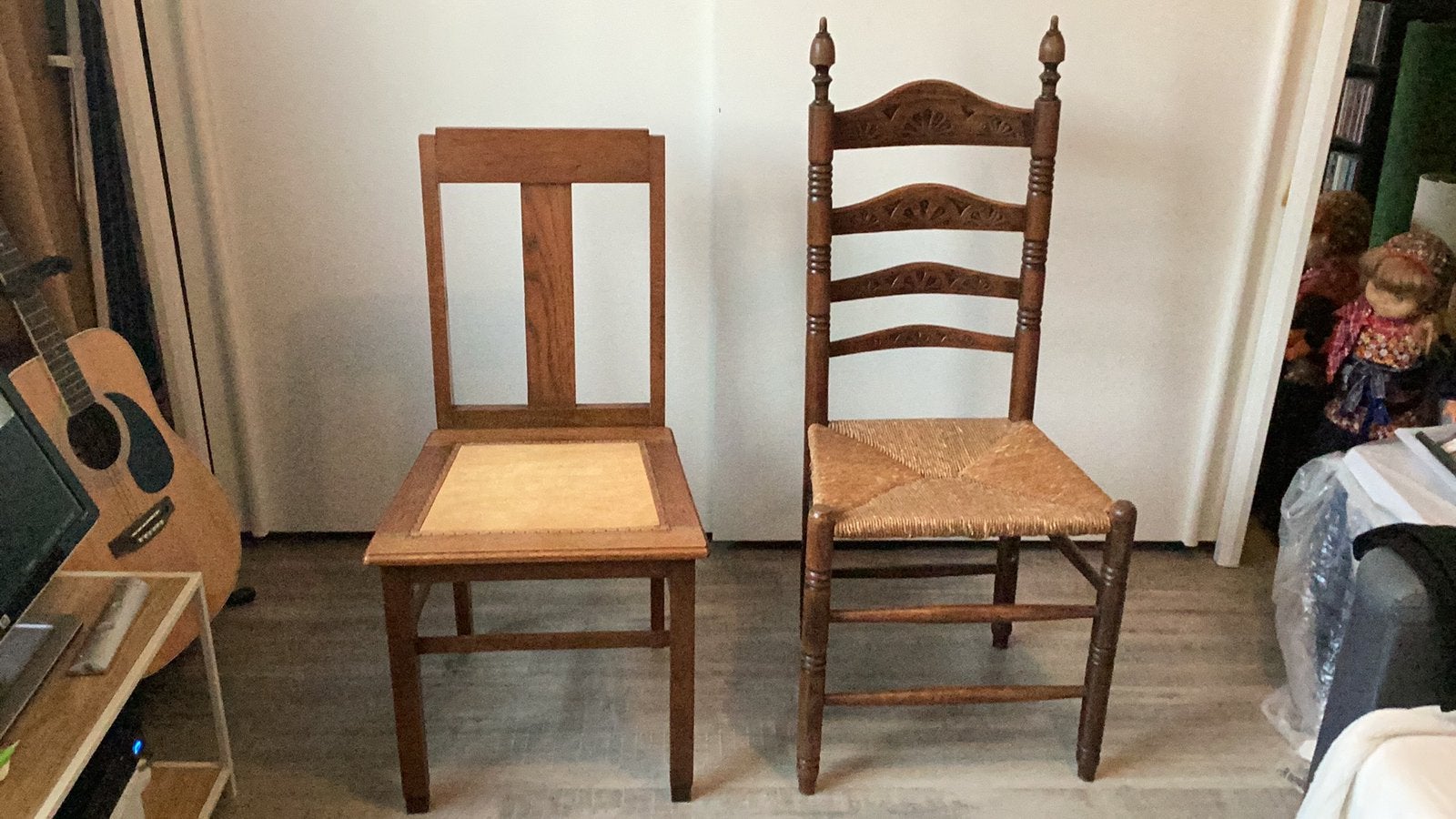 Te koop: 2 antieke stoelen., Ophalen