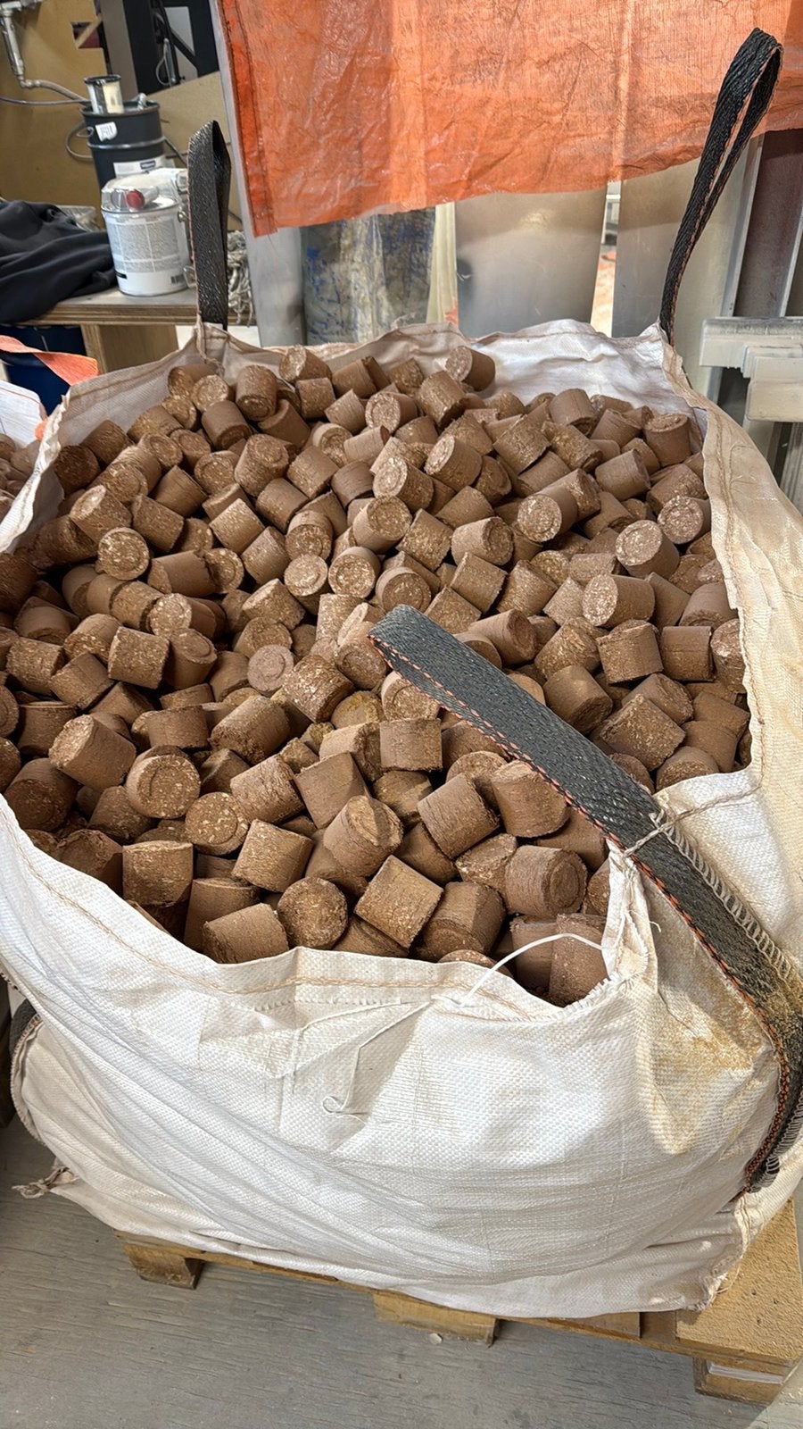 ACTIE Briketten van hardhout - Big Bag € 50,-, Tuin en Terras, Minder dan 3 m³, Ophalen