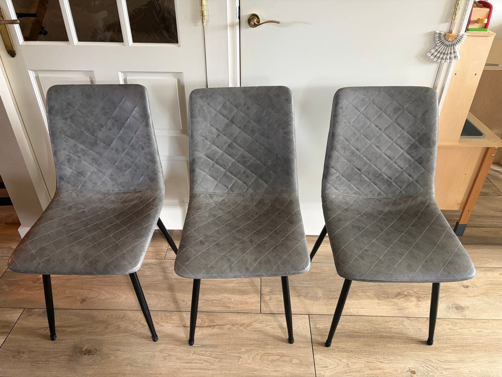 VidaXL grijze eetkamerstoelen (4 stuks), Ophalen, Kunststof, Gebruikt, Vier