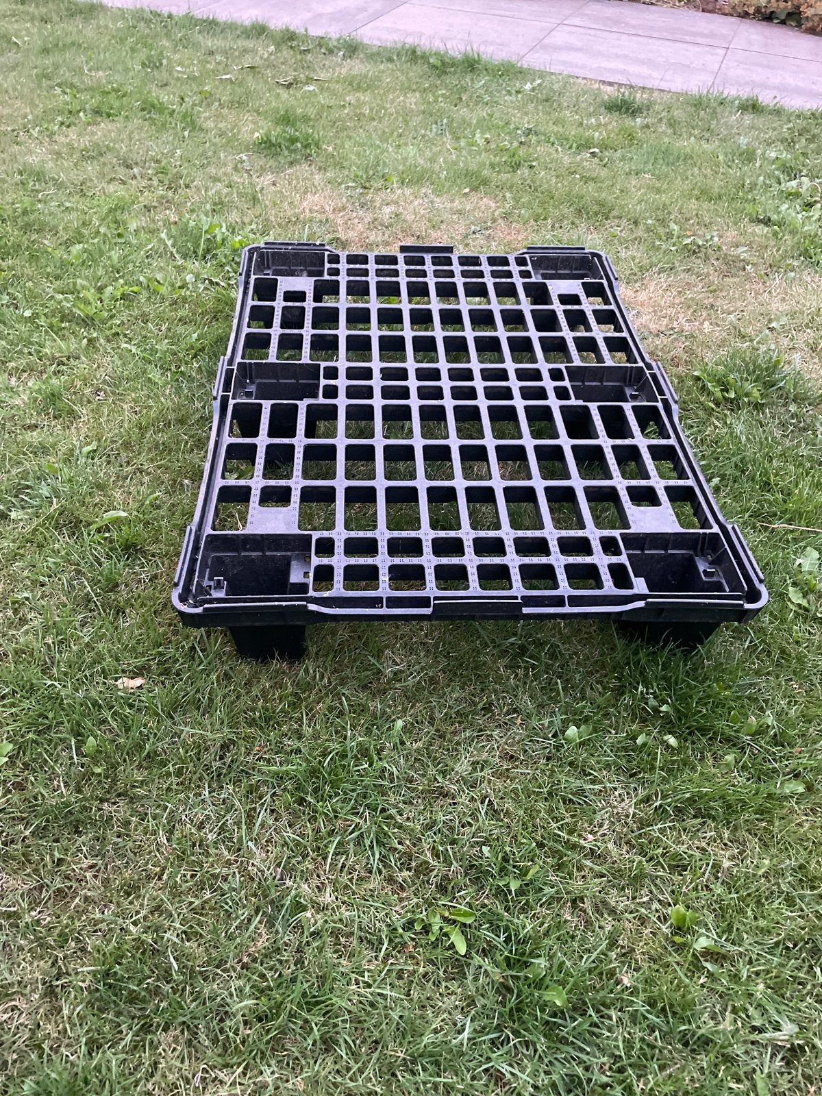 3 Zwarte kunststof pallet (stapelbaar), Ophalen, Gebruikt