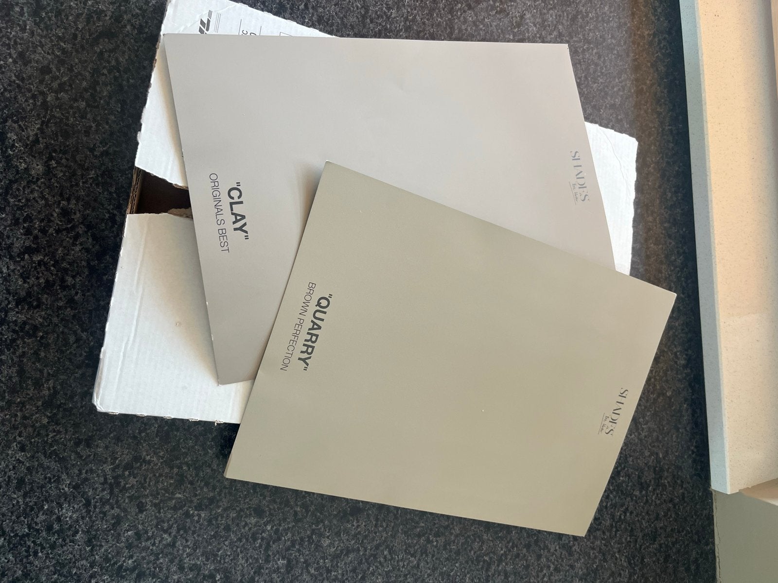 2 Eric Kuster kleurtesters A4 formaat - Clay & Quarry, Bruin, Nieuw, Ophalen of Verzenden, Verf
