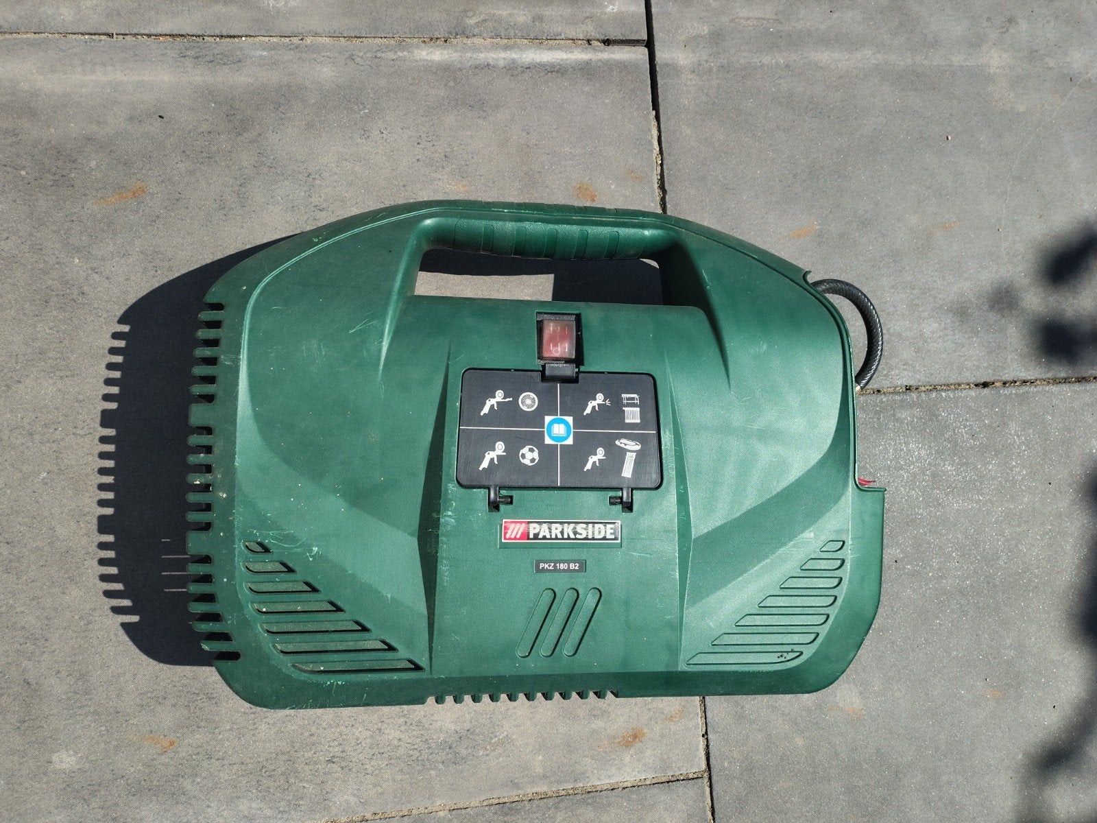 Parkside compressor met accessoires, Doe-het-zelf en Verbouw, Compressors, Gebruikt, 6 tot 10 bar, Minder dan 25 liter, Minder dan 200 liter/min