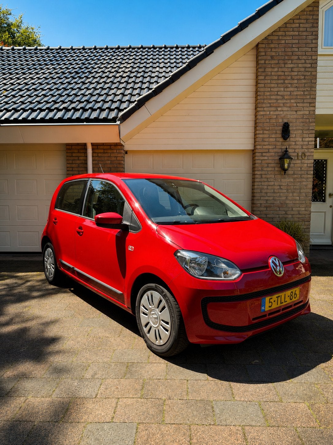 Volkswagen up! 1.0 44KW/60PK 5-DRS 2014 Rood, Auto's, Voorwielaandrijving, Up!, 840 kg, 4 stoelen