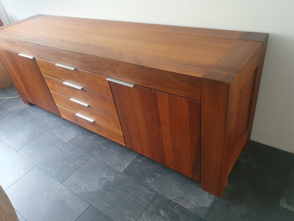 Goossens Timber notenhout dressoir + tv meubel, Met deur(en), Ophalen of Verzenden, Zo goed als nieuw, 200 cm of meer