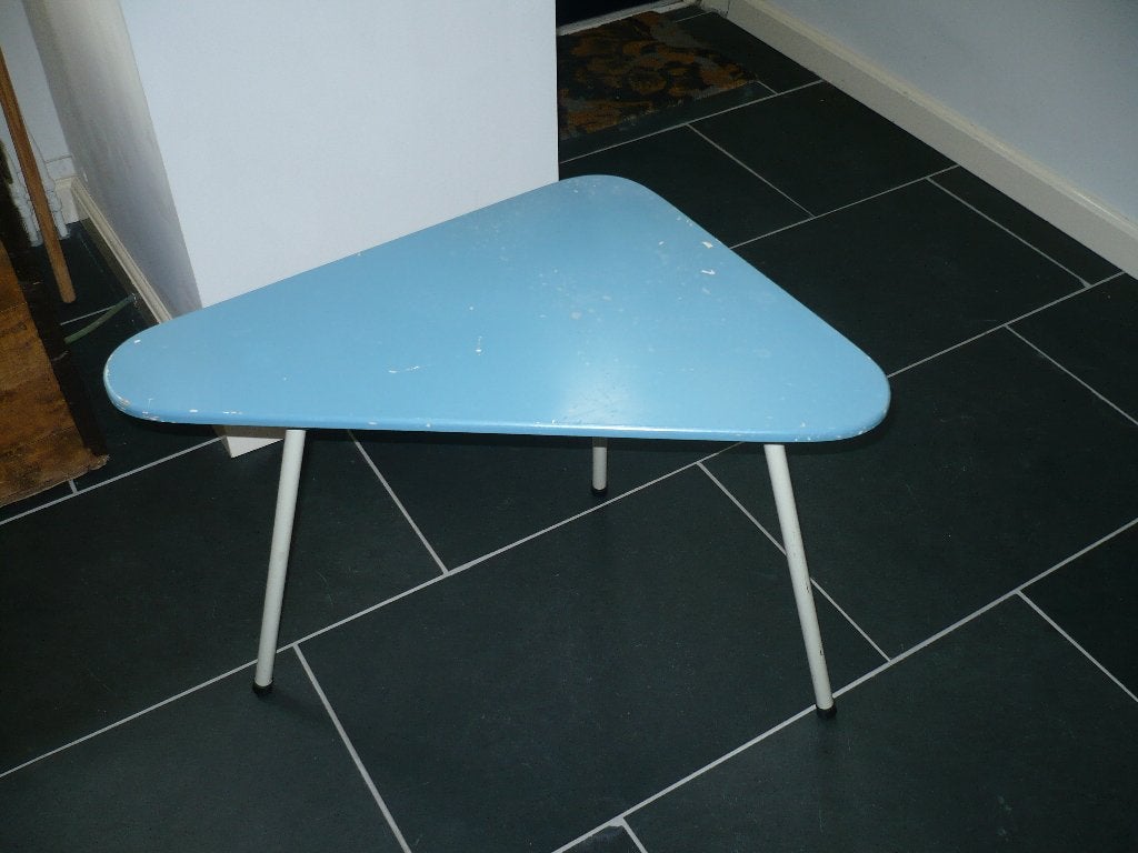 een jaren 60 kinder salontafel blauw, Ophalen, 50 – 75, Minder dan 50 cm, Gebruikt