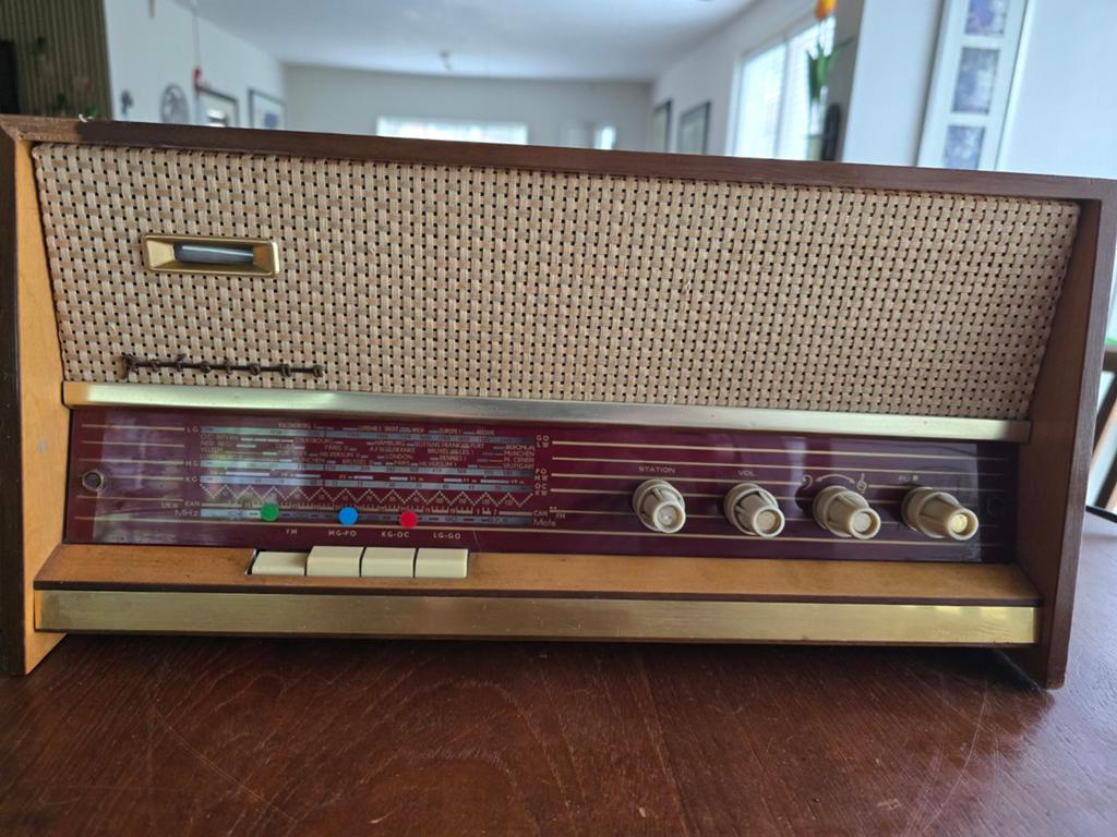 Aristona buizenradio werkend, Ophalen, Gebruikt