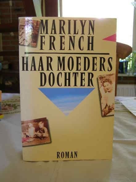 Boek, Haar moeders dochter, Ophalen of Verzenden, Gelezen