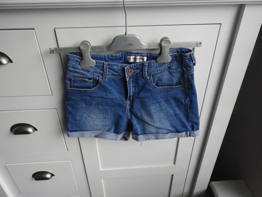 Meisjes korte broek. Maat 170, Kinderen en Baby's, Kinderkleding | Maat 170, Broek, Meisje, Ophalen of Verzenden, Zo goed als nieuw