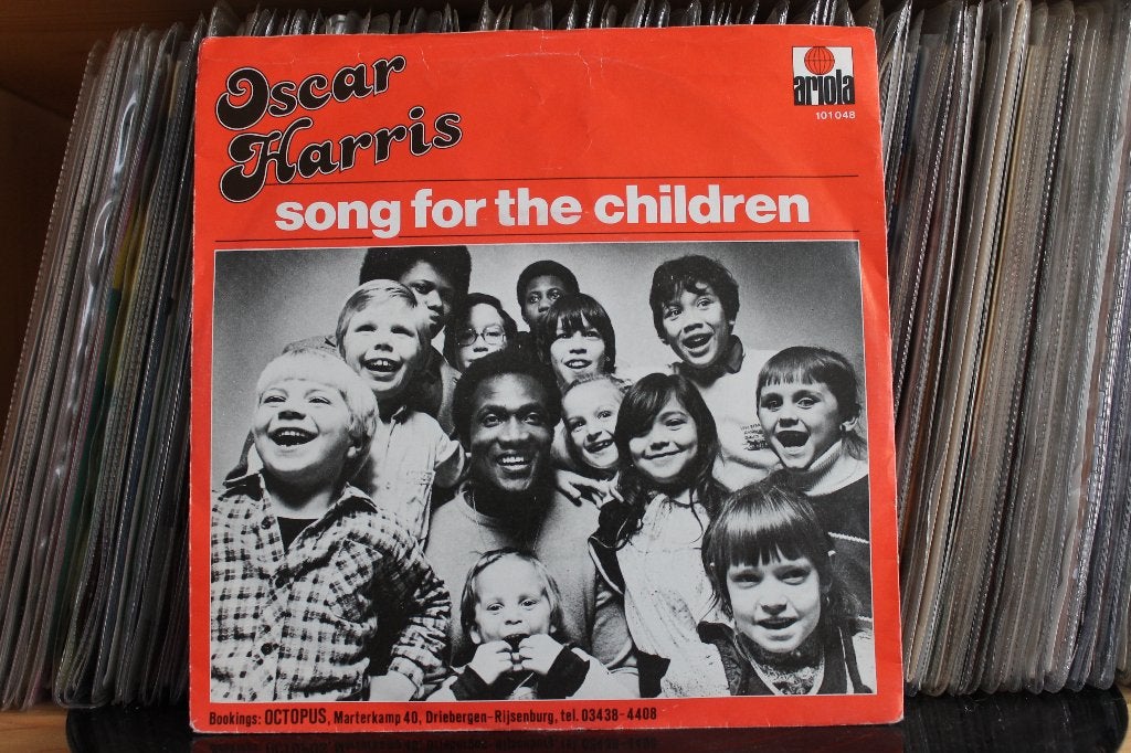 7" Single Oscar Harris - Song For The Children / Teach Me Ho, Cd's en Dvd's, Gebruikt, 7 inch, Ophalen of Verzenden, Pop