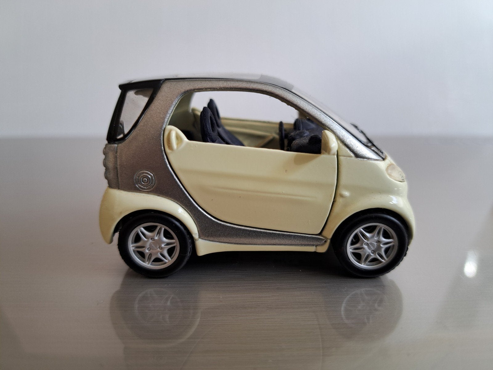 Smart City Coupe , Maisto 1:33, nieuw, Ophalen of Verzenden, Nieuw, Auto