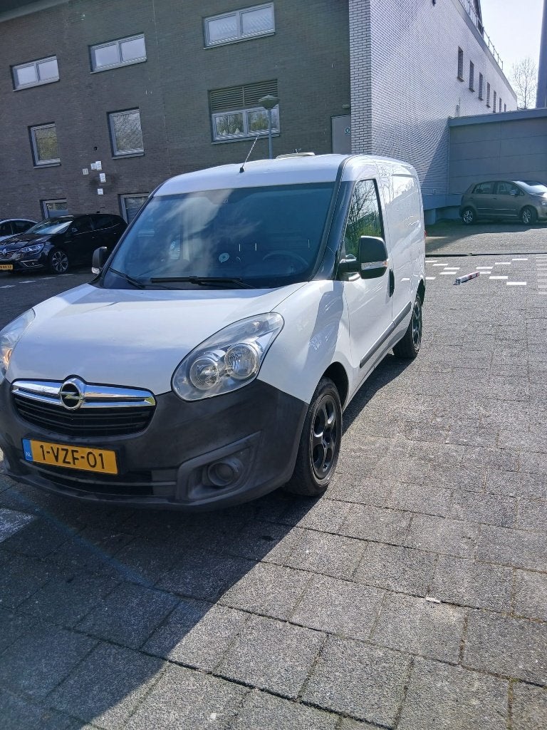 Opel Combo 1.4 70KW 2012, Auto's, Elektrische ramen, Opel, 1368 cc, 500 kg