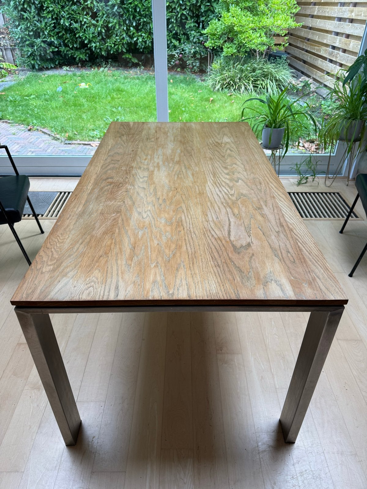 Accolade design eettafel eikenhout met metalen onderstel, Ophalen, Gebruikt, Eikenhout, 50 tot 100 cm