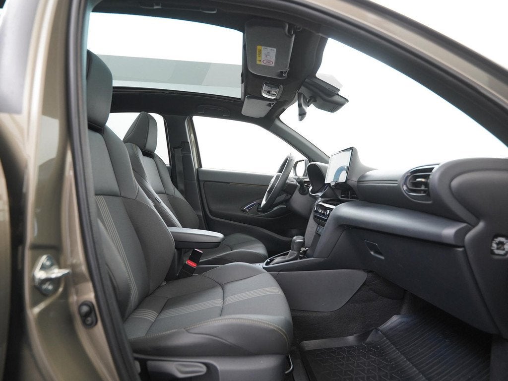 Toyota Yaris Cross 1.5 Hybrid Adventure | Panoramadak | Blin, Auto's, Toyota, 12 maanden, Automatische klimaatregeling, Gebruikt