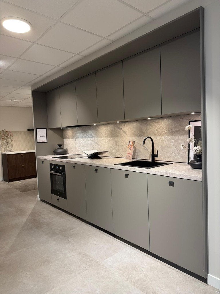 SHOWROOMKEUKEN