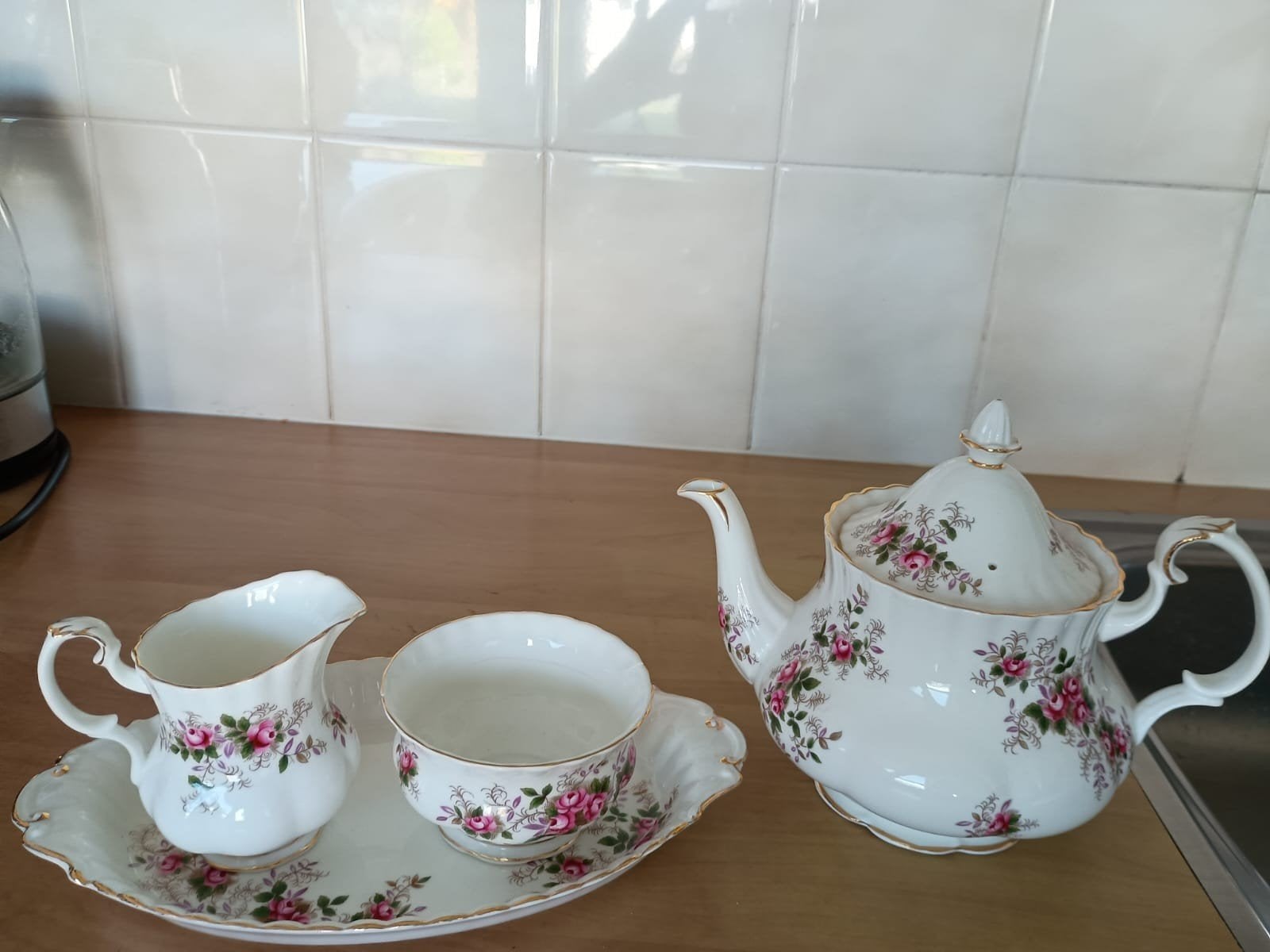 Vintage theeservies van Royal Albert, model Lavender Rose., Ophalen