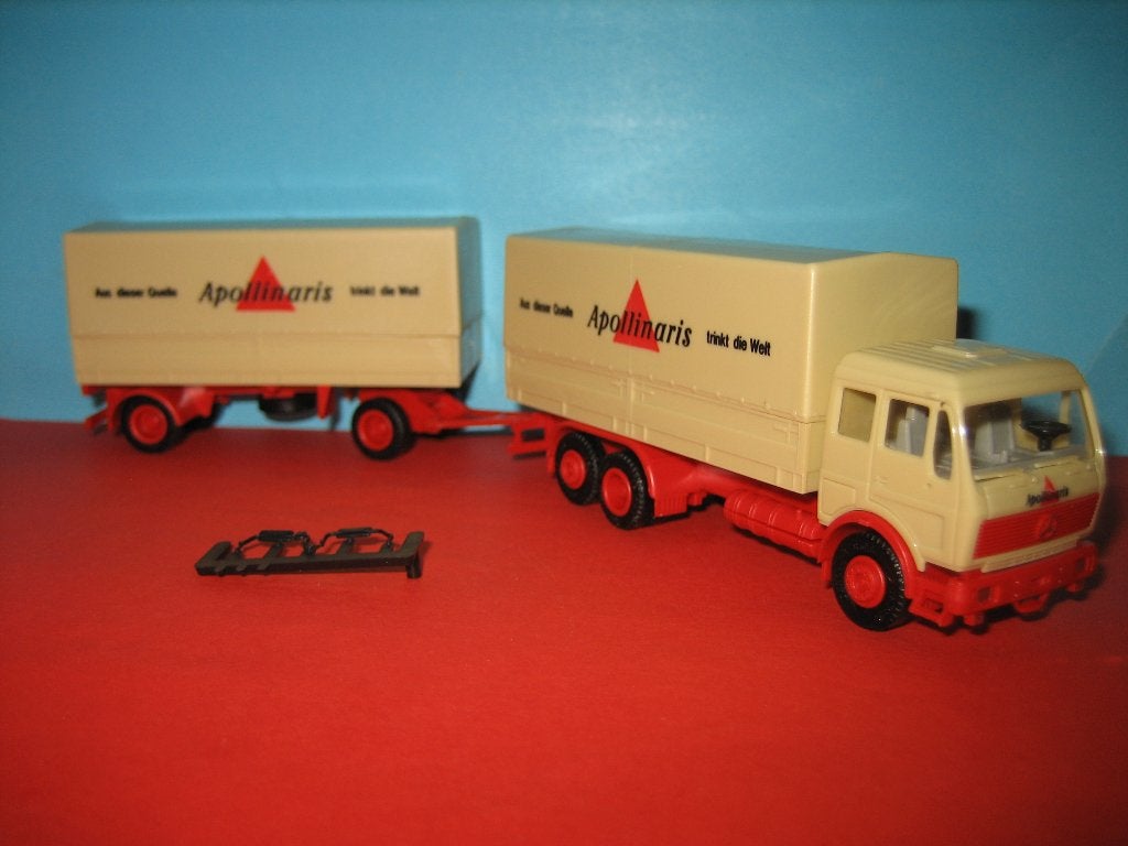 Apollinaris  MERCEDES combi  Herpa, Ophalen of Verzenden, Nieuw, Bus of Vrachtwagen, Herpa