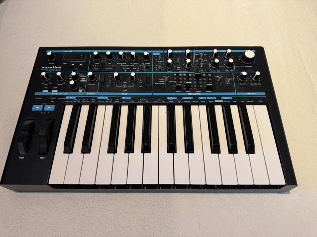 Novation Bass Station 2 – Analoge Synthesizer, Muziek en Instrumenten, Ophalen of Verzenden, Zo goed als nieuw