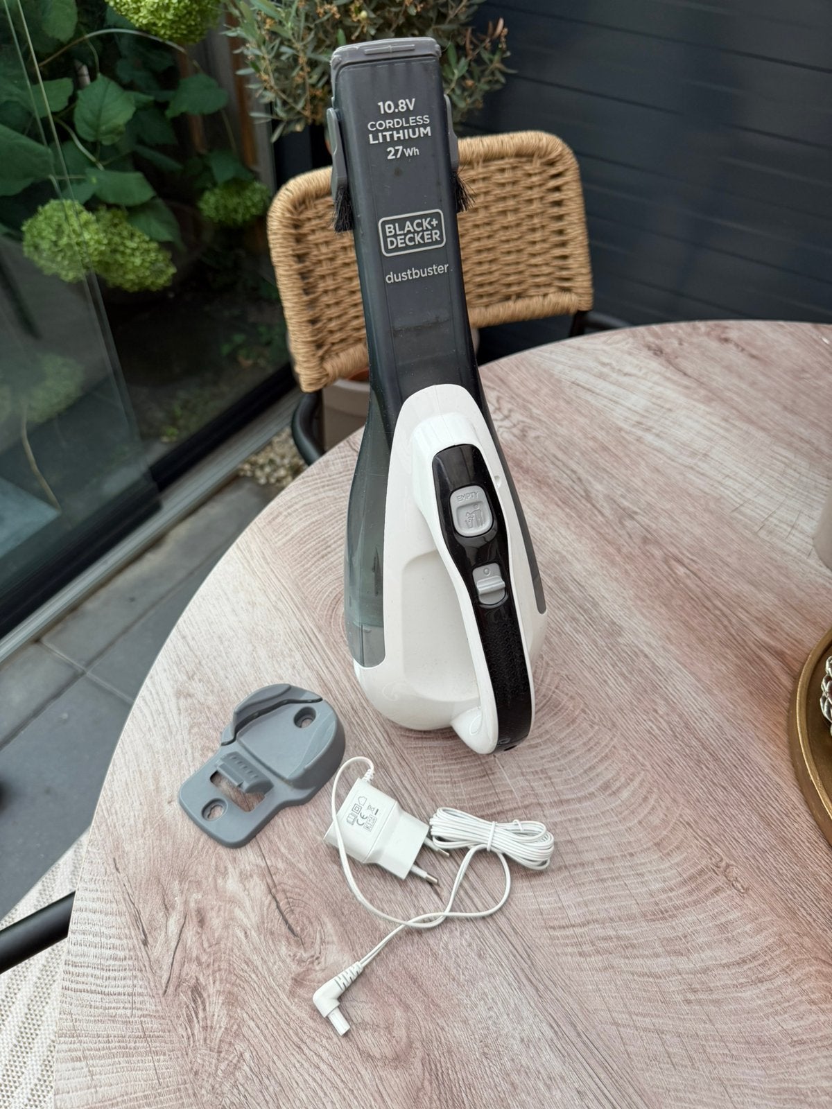 Black+ Decker dustbuster 10.8V, Witgoed en Apparatuur, Ophalen of Verzenden, Zo goed als nieuw, Kruimeldief