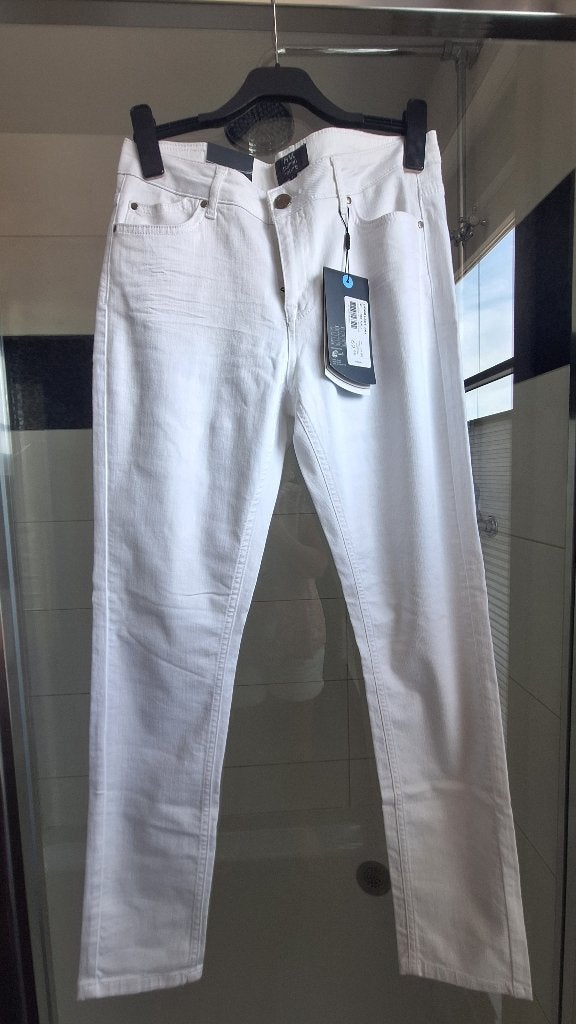 Spijkerbroek wit Human Nature XL NIEUW, Wit, Nieuw, Ophalen of Verzenden, Overige jeansmaten