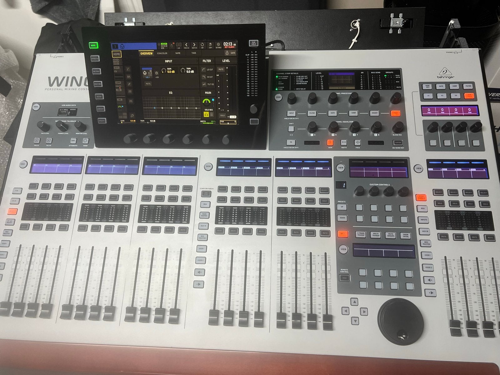 Behringer Wing Digitale Mixer met Flightcase, Muziek en Instrumenten, Ophalen, Zo goed als nieuw, 20 kanalen of meer, Microfooningang