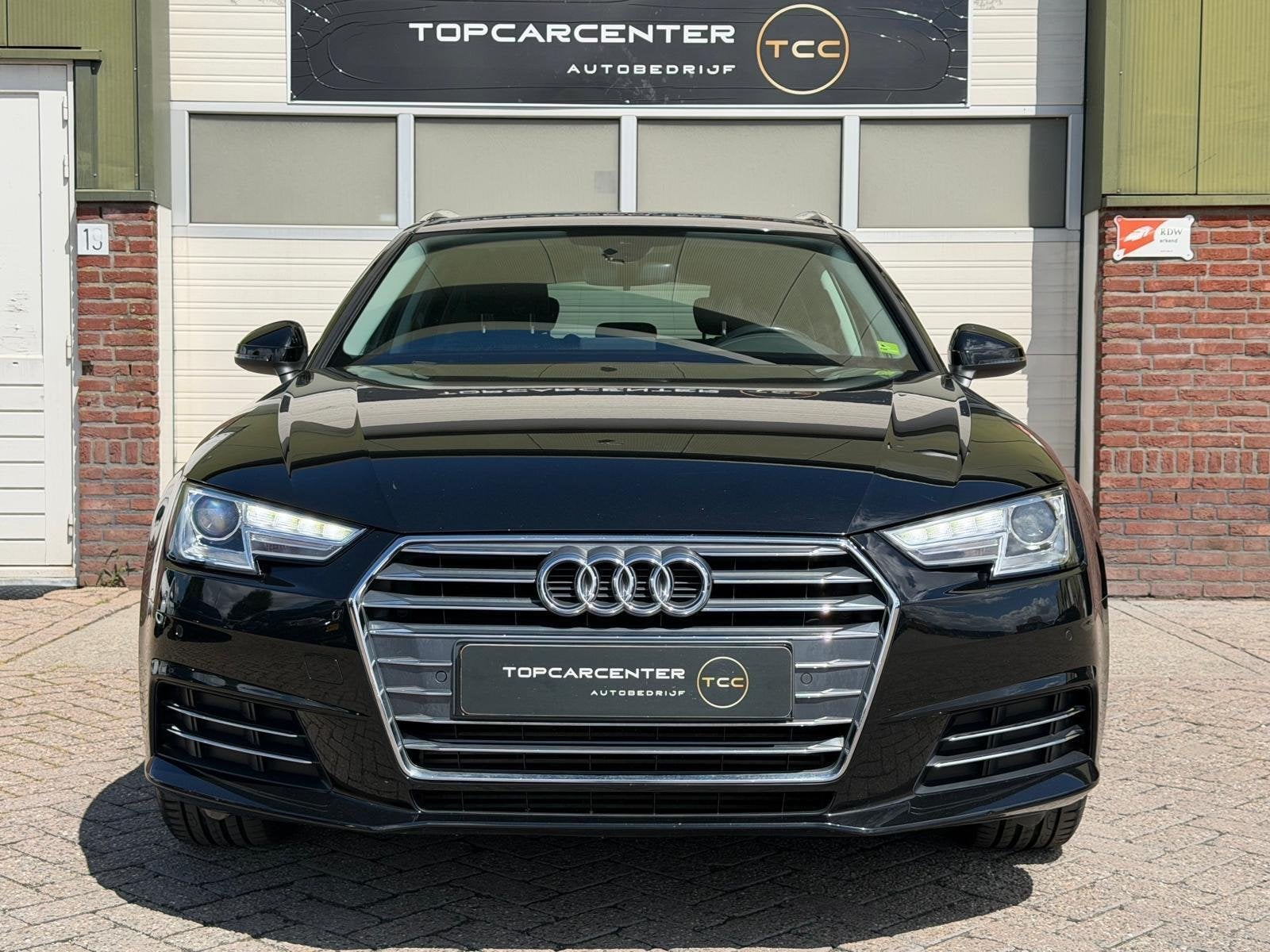 Audi A4 Avant 2.0 TFSI ultra Design/NAVI/CRUISE/PARK/APK/NAP, Auto's, Audi, Gebruikt, Euro 6, 1984 cc, 1435 kg