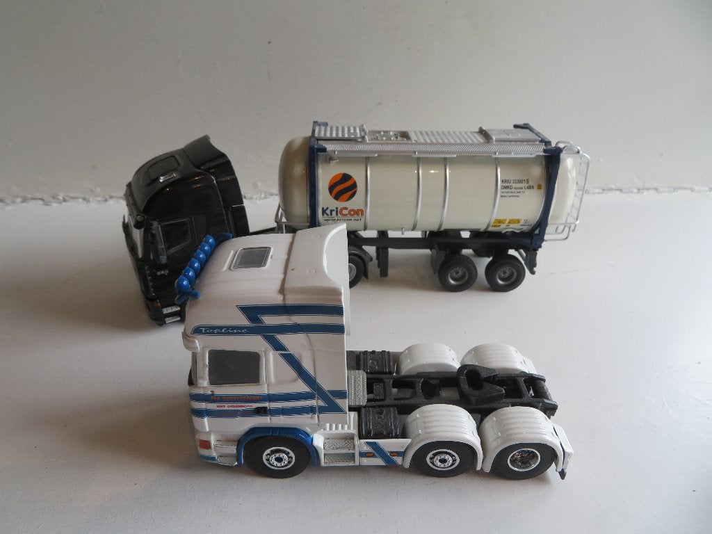 Lion Scania, Universal Hobbies Iveco, Tekno container, Hobby en Vrije tijd, Ophalen of Verzenden, Nieuw, Bus of Vrachtwagen, Tekno