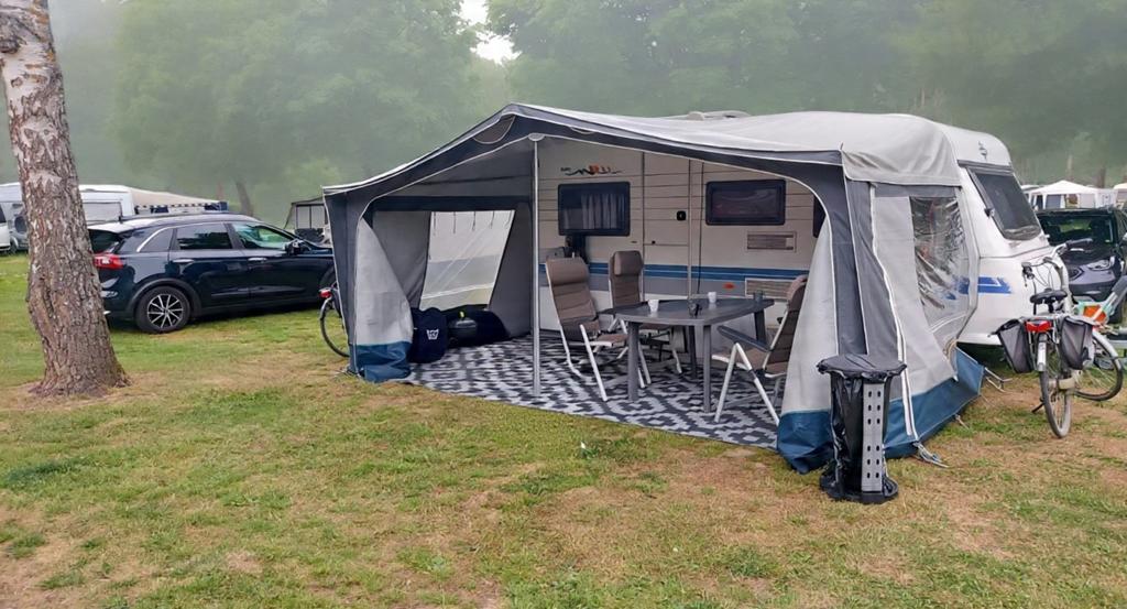 Voortent voor caravan met omloopmaat van 885 cm., Ophalen of Verzenden, Gebruikt
