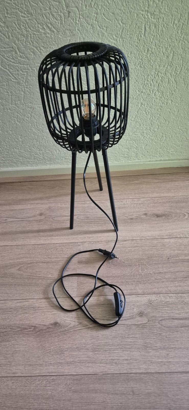 Zwarte tafellamp met open design en Edison lamp, Overige merken, Met schakelaar, Zwart, Metaal