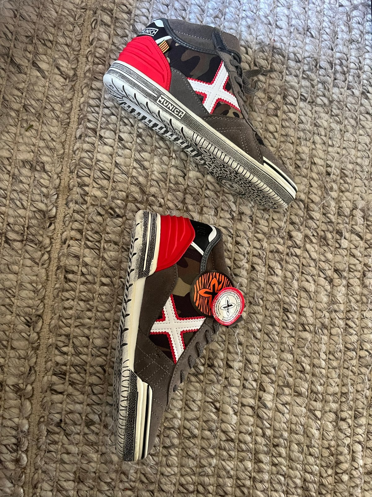 Munich Sportschoenen - Zo goed als nieuw, Ophalen of Verzenden, Zo goed als nieuw, Overige kleuren, Sneakers of Gympen