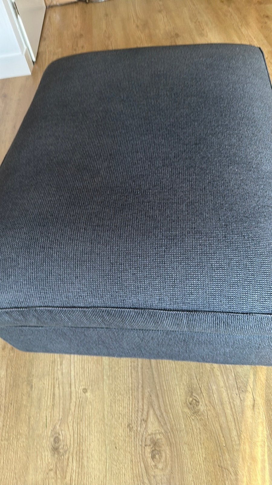 IKEA Kivik hocker / voetenbank met bergruimte (grijs), Huis en Inrichting, Banken | Voetenbanken en Poefen, Ophalen, Scandinavisch/modern