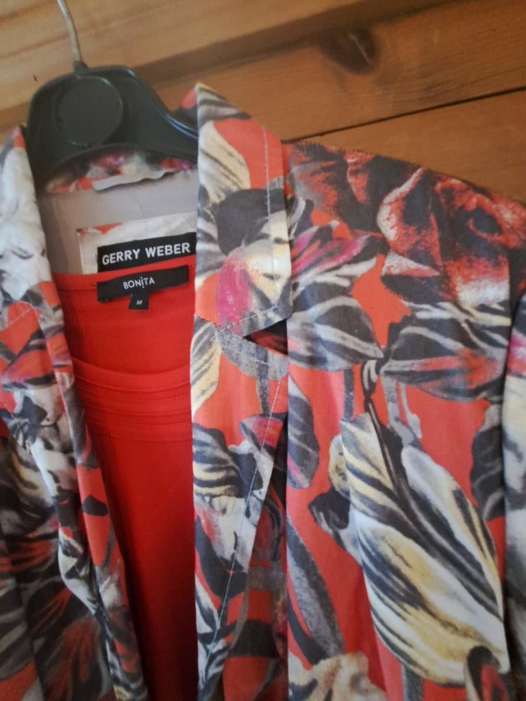 GERRY WEBER jasje 42 met shirt M Bonita, Maat 42/44 (L), Ophalen of Verzenden, Jasje, Gedragen