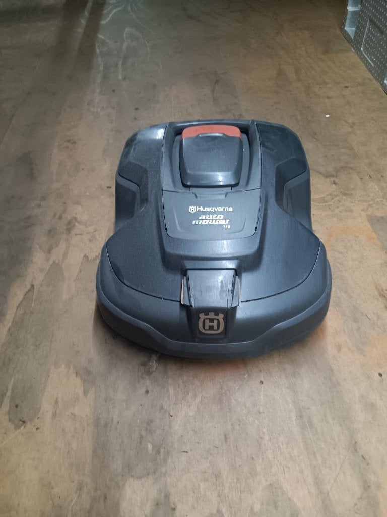 Husqvarna Automower 315 bouwjaar 2016, Ophalen, Gebruikt, 20 tot 25 cm, Husqvarna
