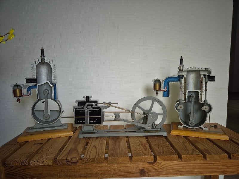 Vintage  3 lesmodellen  opengewerkte motor, stoommachine, Antiek en Kunst, Verzenden