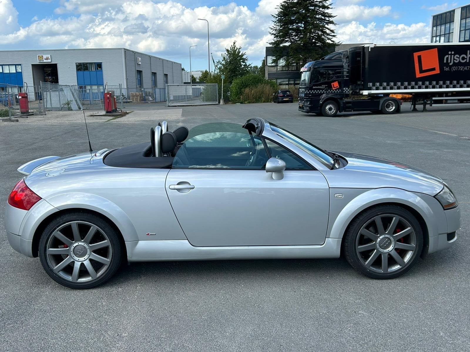 Audi TT Roadster 1.8 5V Turbo, Voorwielaandrijving, TT, Gebruikt, 4 cilinders