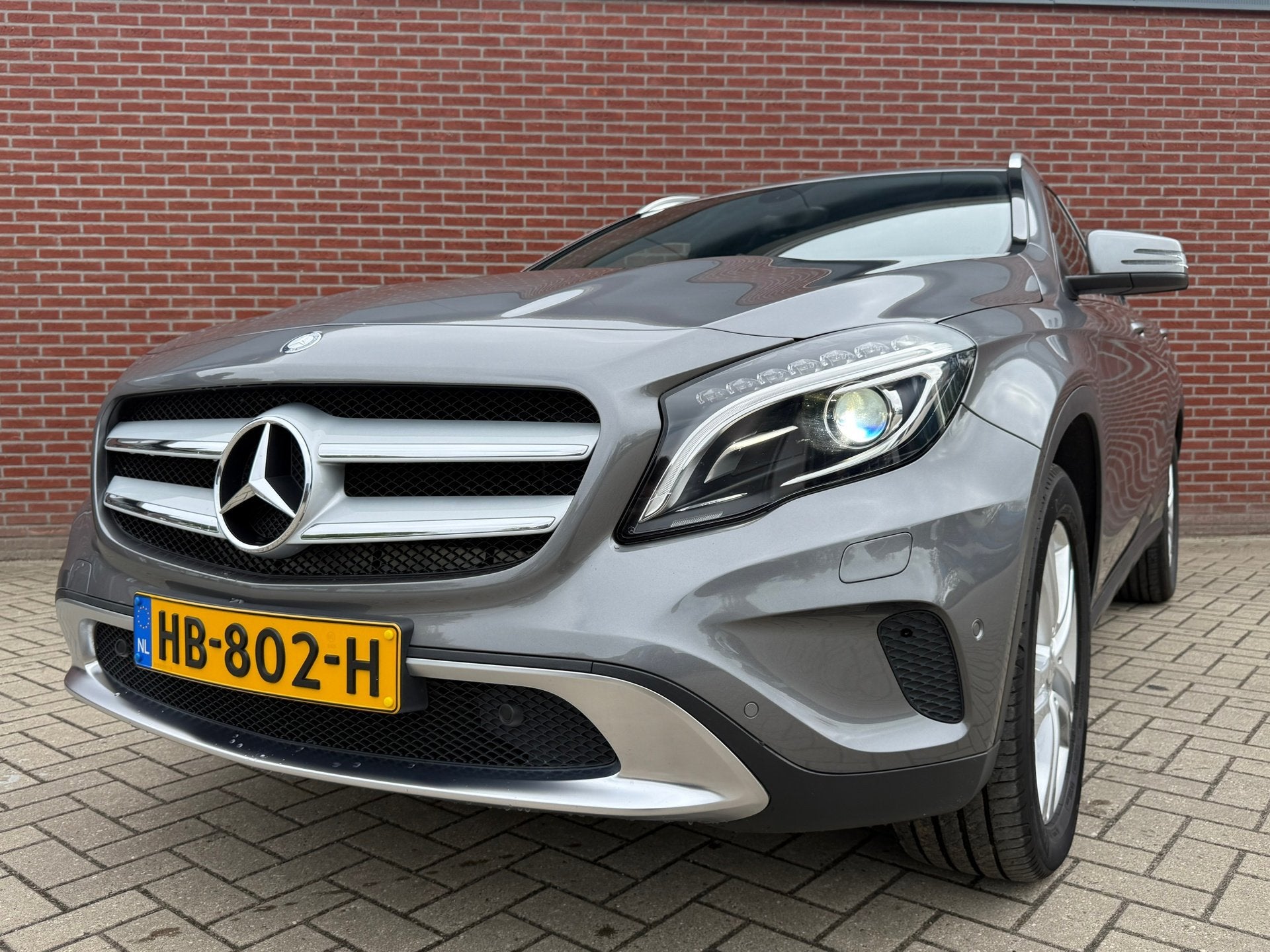 Mercedes-Benz GLA-klasse 180 Ambition NAP / Automaat / 5-deu, Auto's, Gebruikt, Euro 6, 4 cilinders, 715 kg