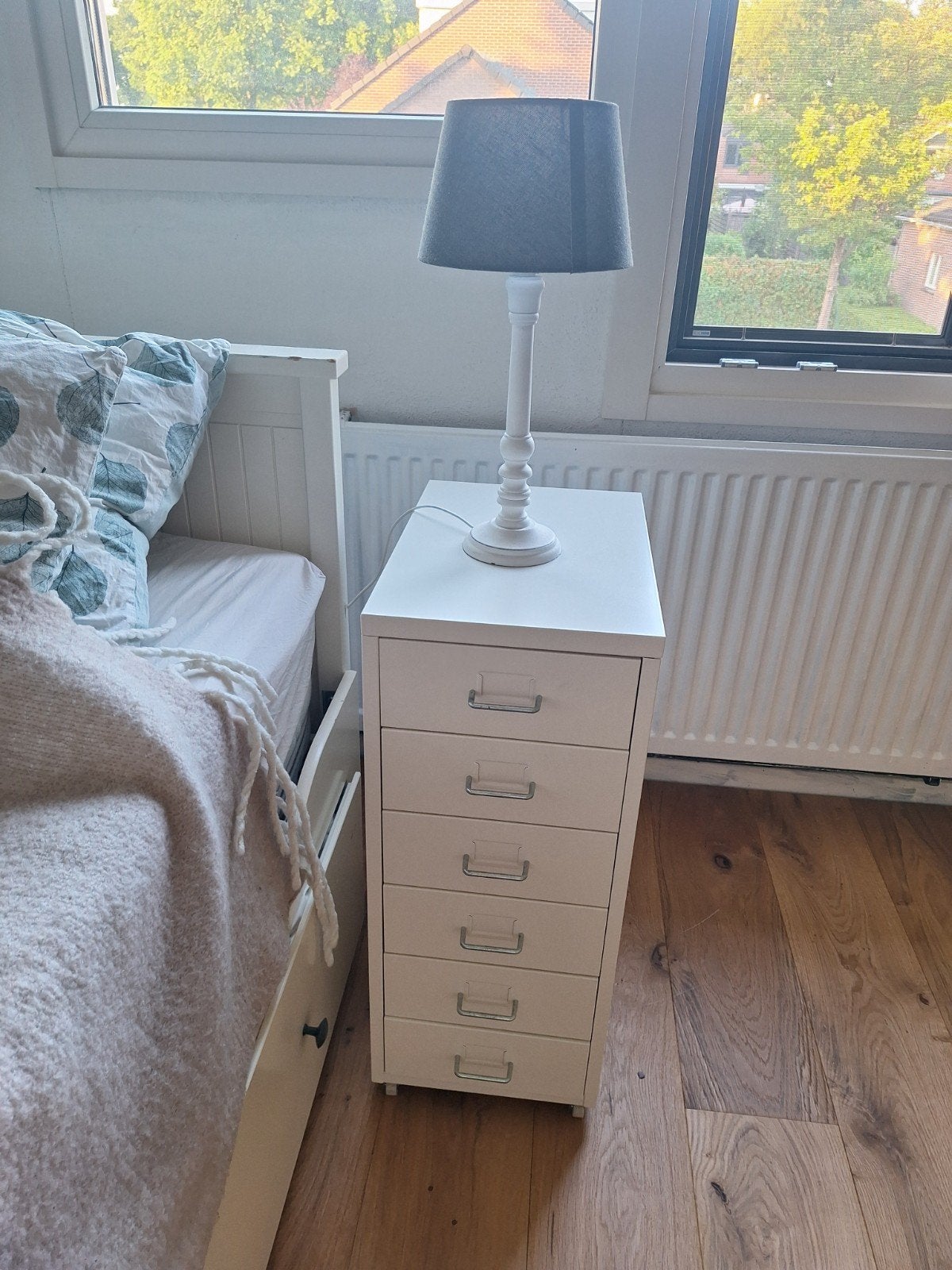 Ikea Ladekastje met wieltjes, Huis en Inrichting, Slaapkamer | Nachtkastjes, Ophalen, Gebruikt, Minder dan 45 cm, Metaal of Aluminium