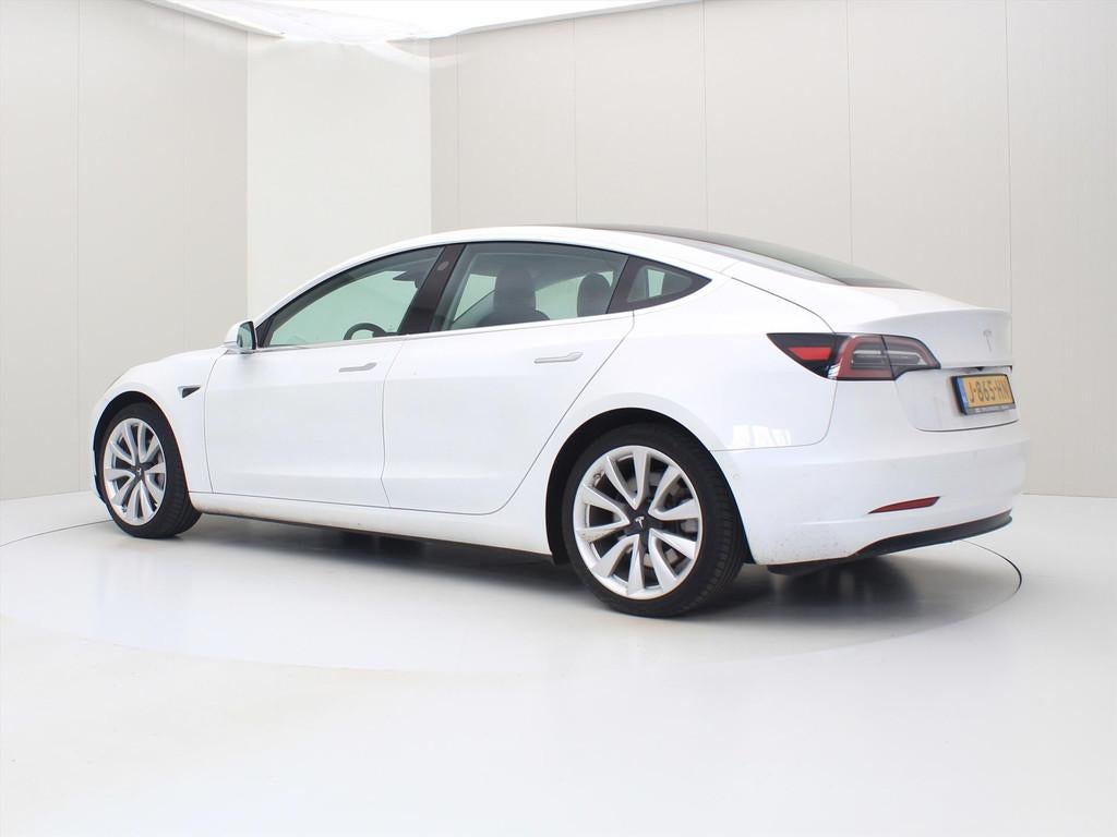 Tesla Model 3 Standard RWD Plus [ AUTOPILOT+19 INCH+60 kWh+P, Automaat, Achterwielaandrijving, Gebruikt, Zwart
