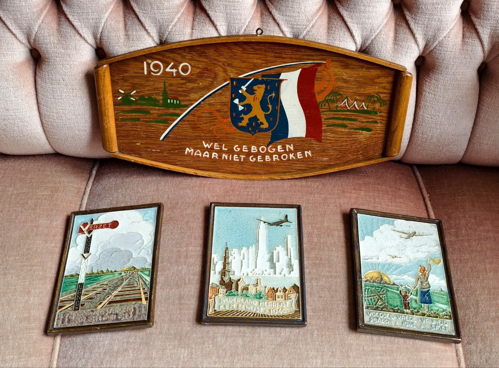 WOII / Bevrijding Collectie: 3x Originele Delftse Tegels, Ophalen of Verzenden