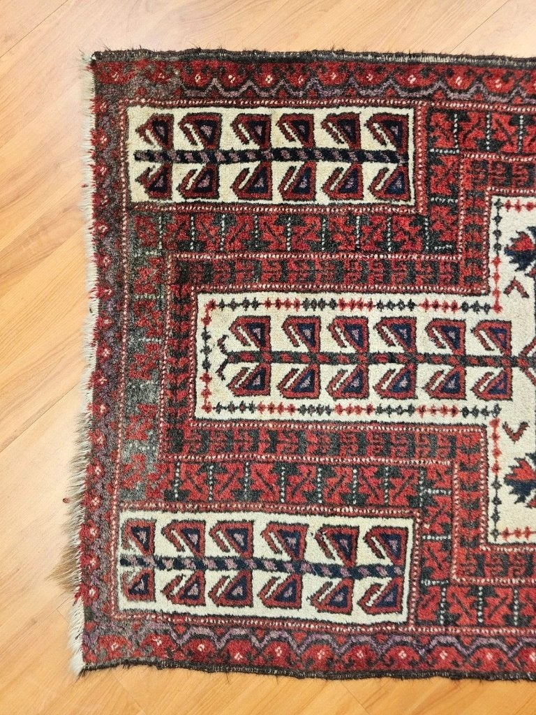 Perzisch kleedje tapijtje rood beige patroon 131/77, 50 tot 100 cm, Djt@dejuistetoon.eu, Zo goed als nieuw, Mon Plaisir 19, Etten-Leur, Netherlands