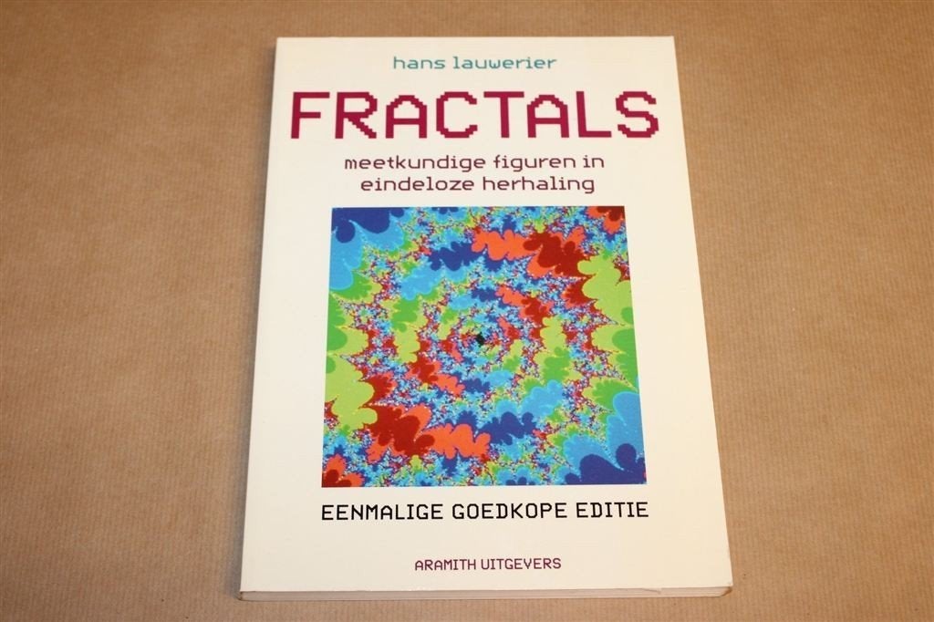 Fractals — Figuren in Eindeloze Herhaling, Wiskunde, Boeken, Ophalen of Verzenden, Gelezen, Natuurwetenschap