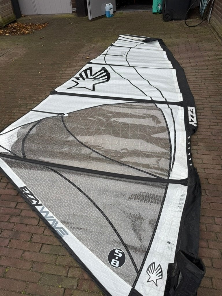 Ezzy Wave 5,8 Wit - 2024, Gebruikt, 5 tot 6.5 m², Zeil, Ophalen