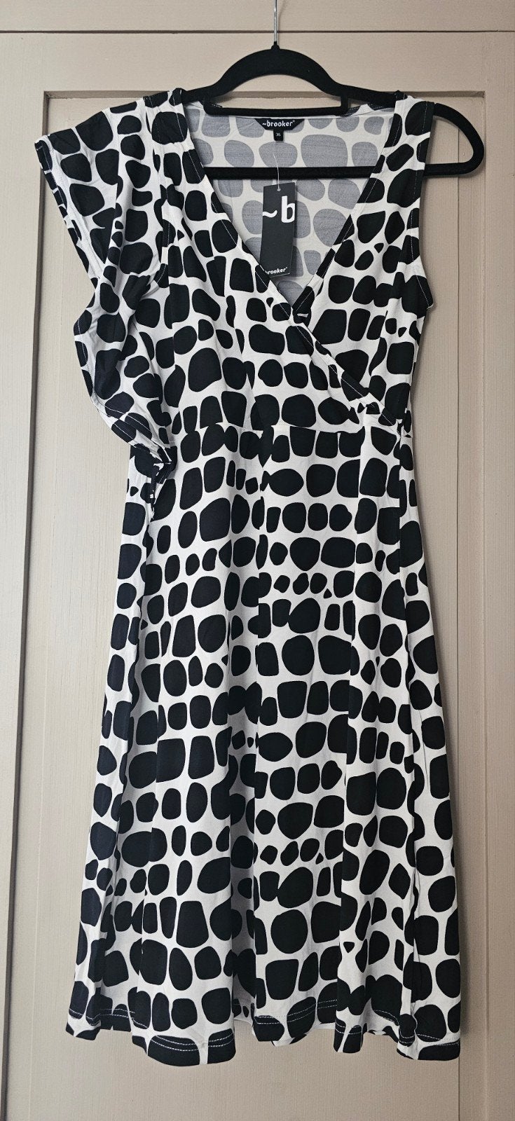 Nieuw - Brooker Zwart-wit Jurkje met Print - Maat 36, Brooker, Zwart, Nieuw, Ophalen of Verzenden