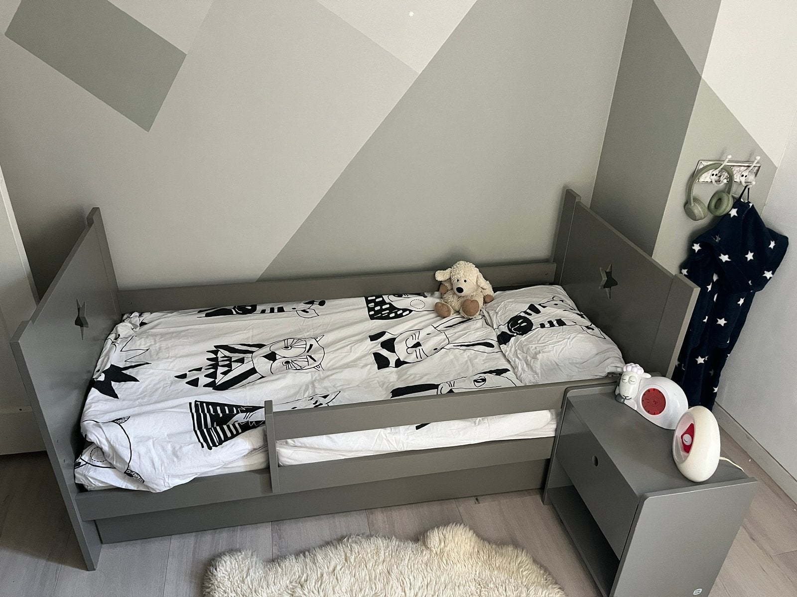Juniorbed grijs - Petite Amélie, Gebruikt, 70 tot 85 cm, 140 tot 160 cm, Ophalen