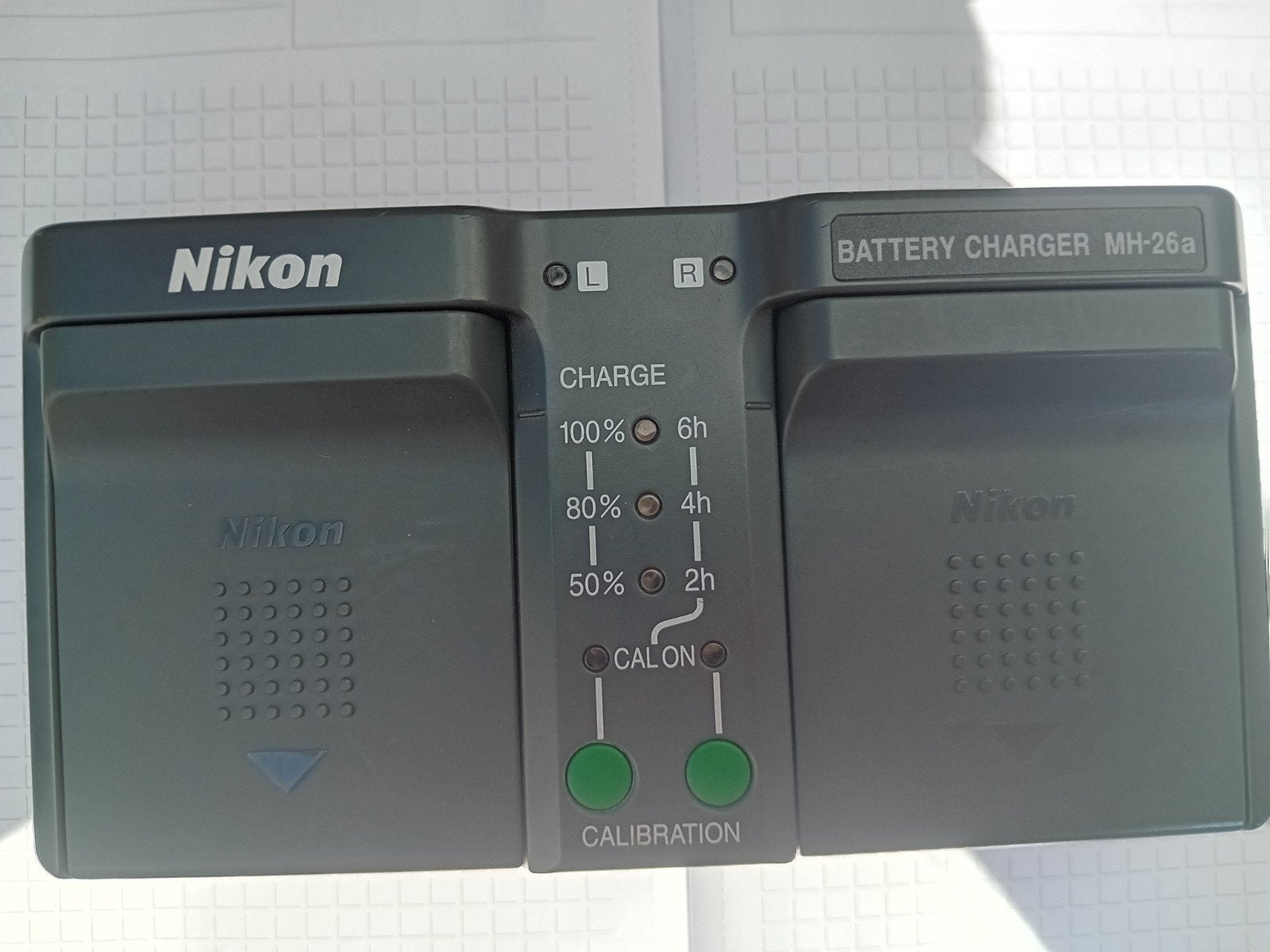 Nikon MH-26a accu lader. Nikon orgineel voor EL18 accu., Ophalen of Verzenden