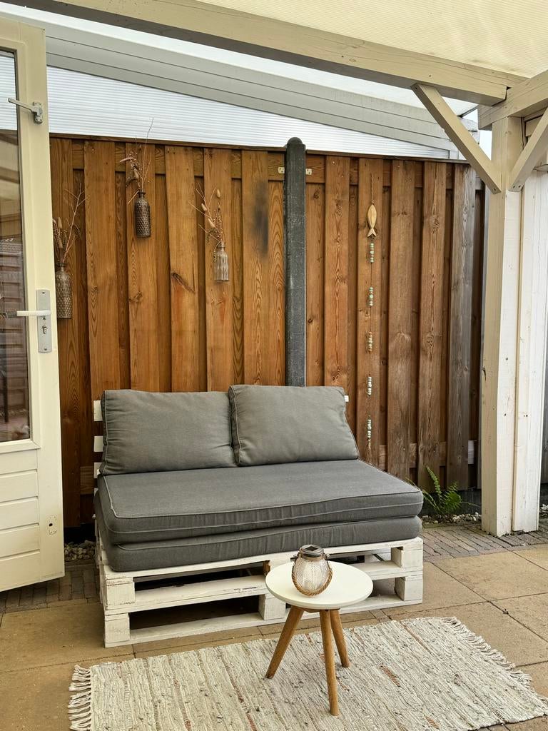 Pallet Loungebank met Kussens (wit-grijs), Tuin en Terras, Ophalen, Gebruikt, Hout