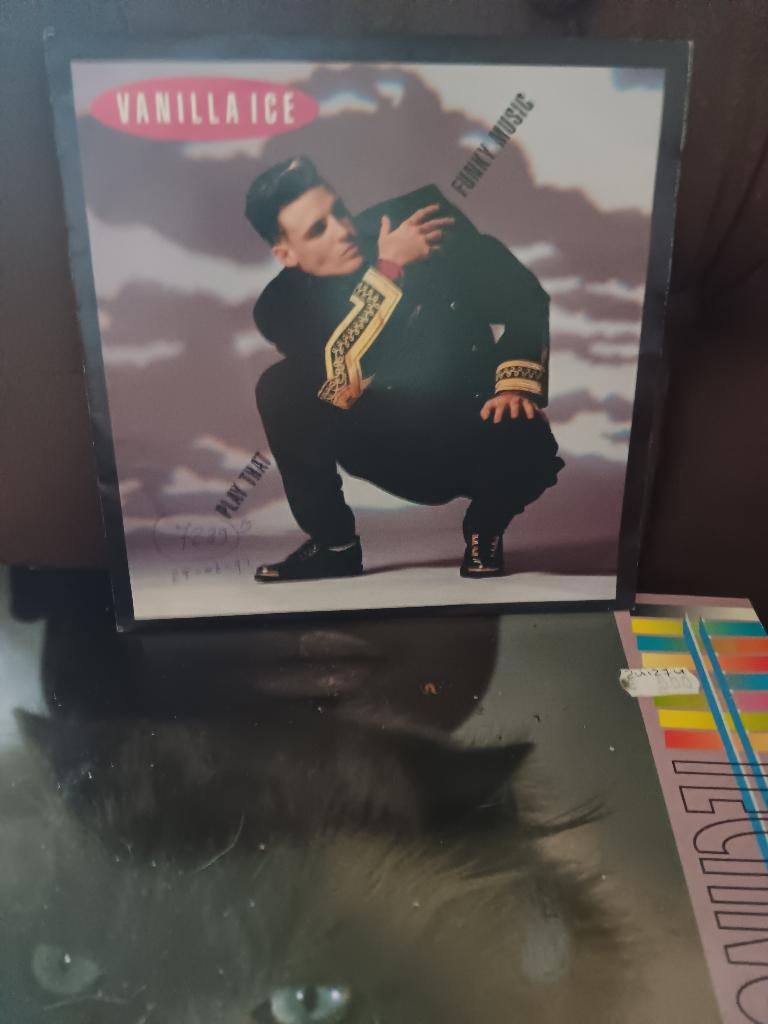vanilla ice - play that funky music   a, Cd's en Dvd's, 7 inch, Single, Zo goed als nieuw, Pop