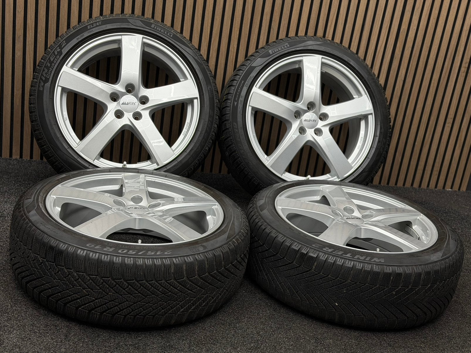 19 inch Alutec Freeze - VW ID3 Cupra Born 5x112 ET50 Pirelli, 215 mm, ., Banden en Velgen, Winterbanden