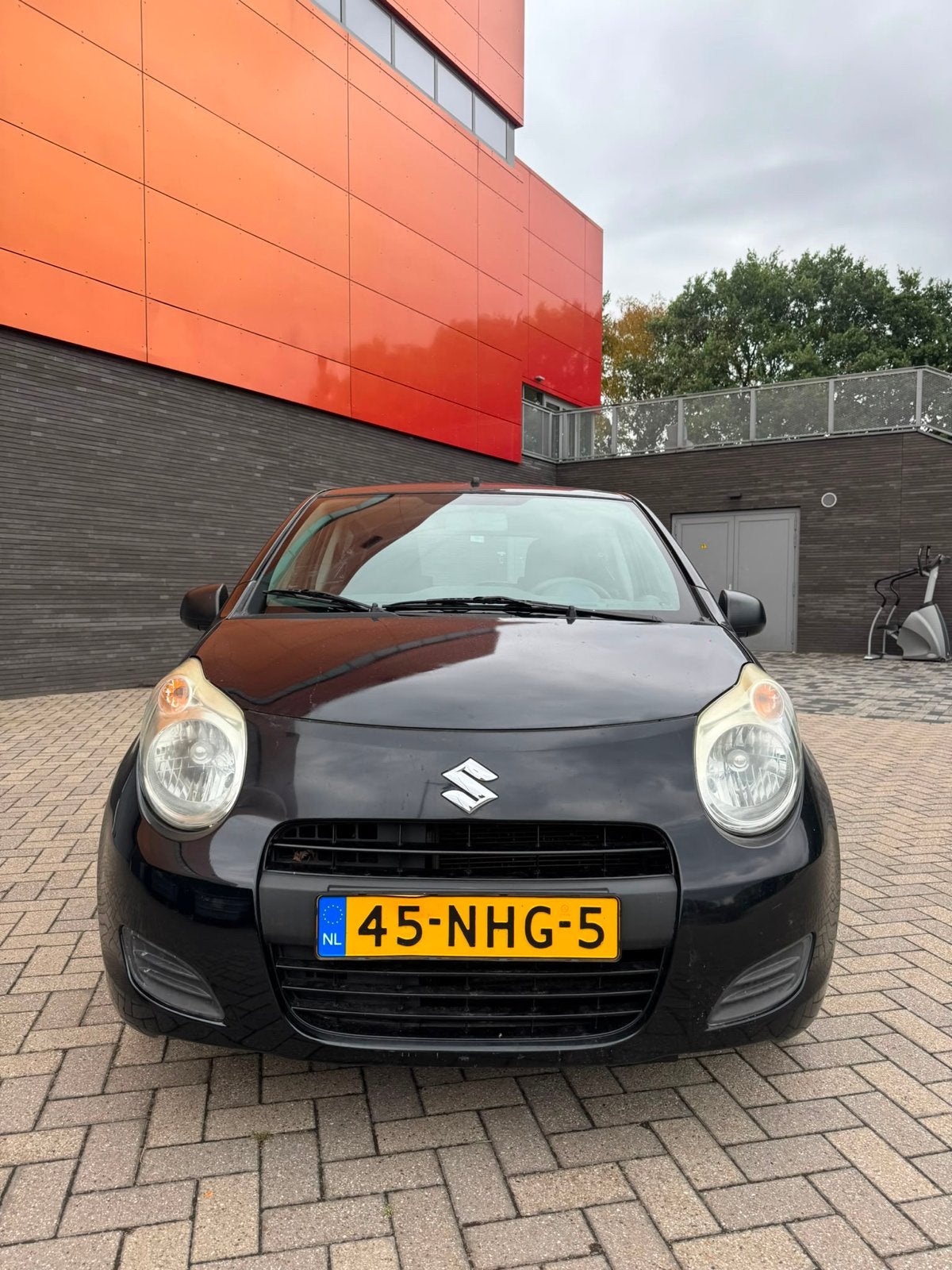 Suzuki Alto 1.0 2010 Zwart  met nieuwe apk, Voorwielaandrijving, 200 kg, 4 cilinders, 4 stoelen
