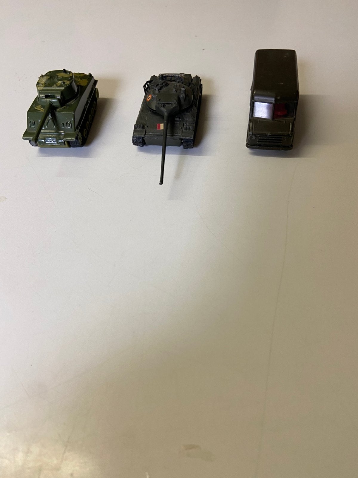 Militaire voertuigen, Ophalen of Verzenden, Zo goed als nieuw, Bus of Vrachtwagen