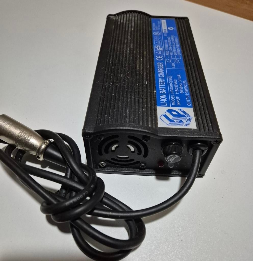 Li-ion acculader HP8204C(10S) 36V 2A, Ophalen of Verzenden, Gebruikt